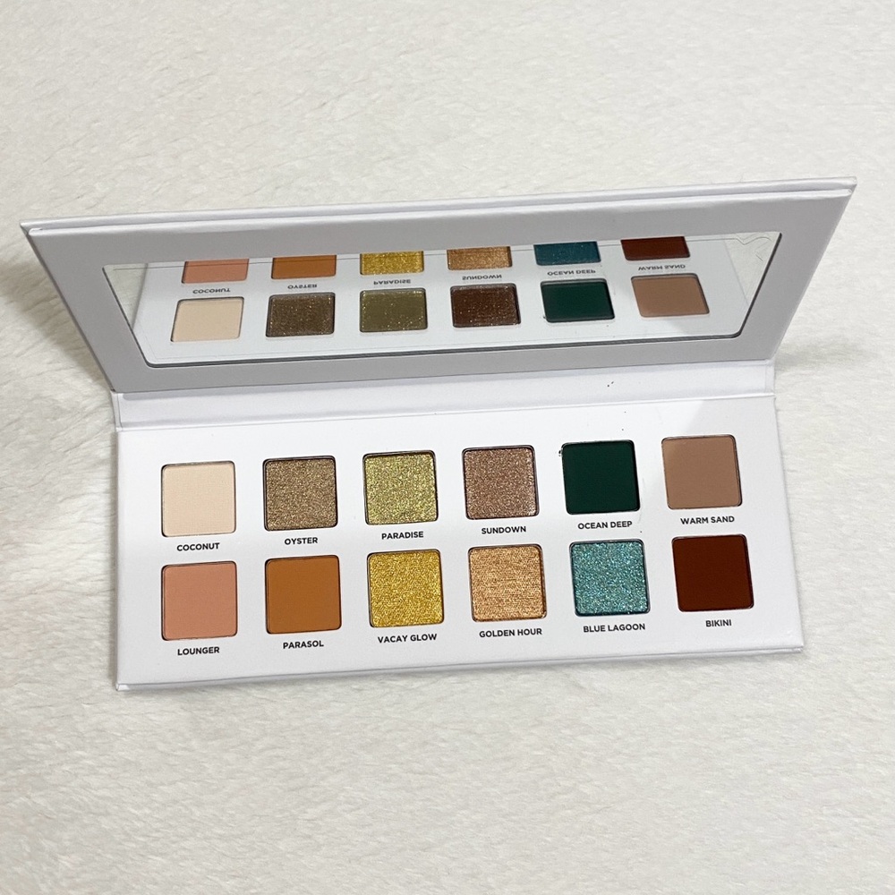 Iconic London Beachside Babe Eyeshadow Palette